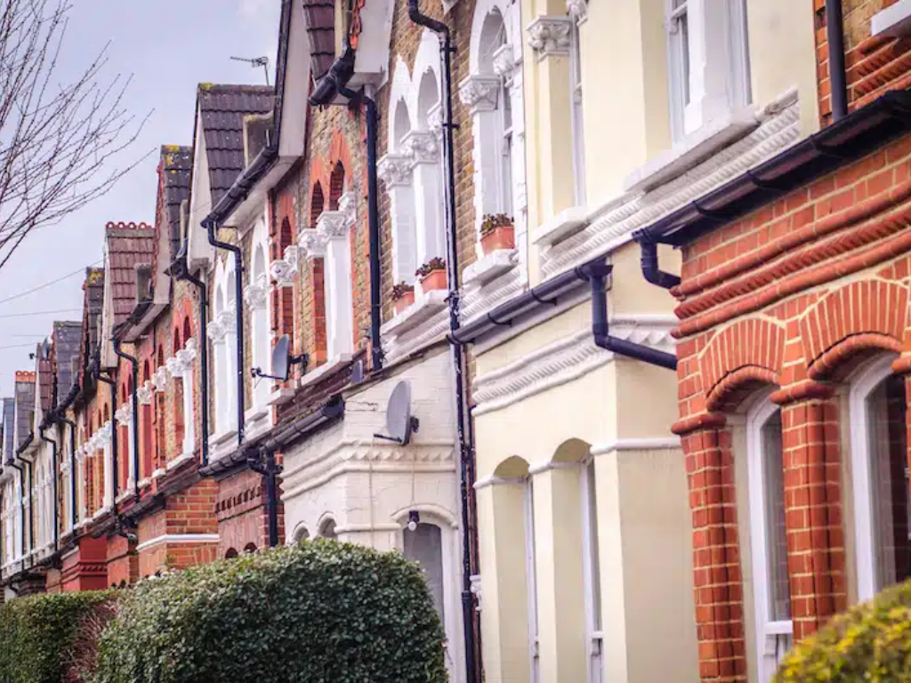 earlsfield, uk